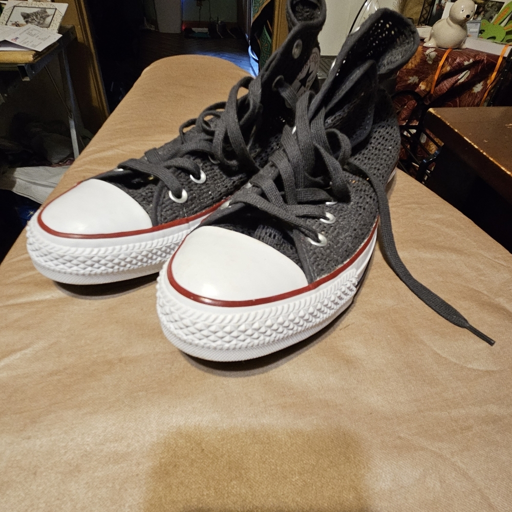 Converse Women's Chuck Taylor All Star Hi Top Crochet Shoes Size 8 Gray 551539F - Picture 9 of 9